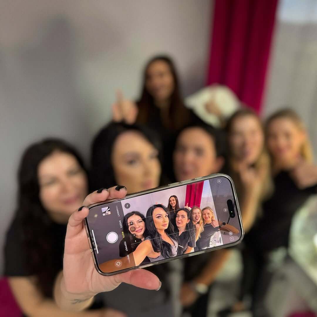 365 mini salon in Houston